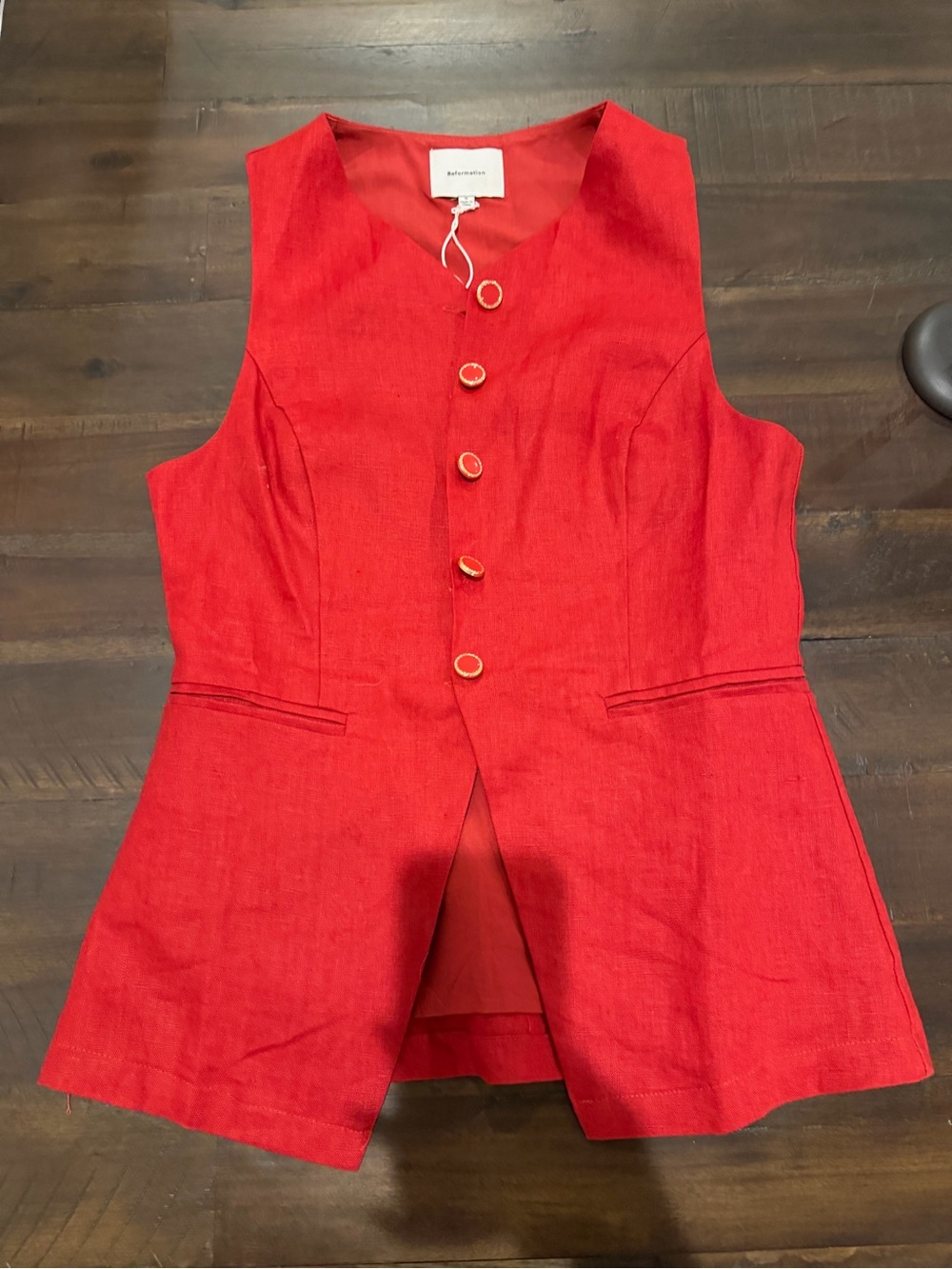 Reformation Red Sleeveless Button-Front top, size 6 - Picture 4 of 5